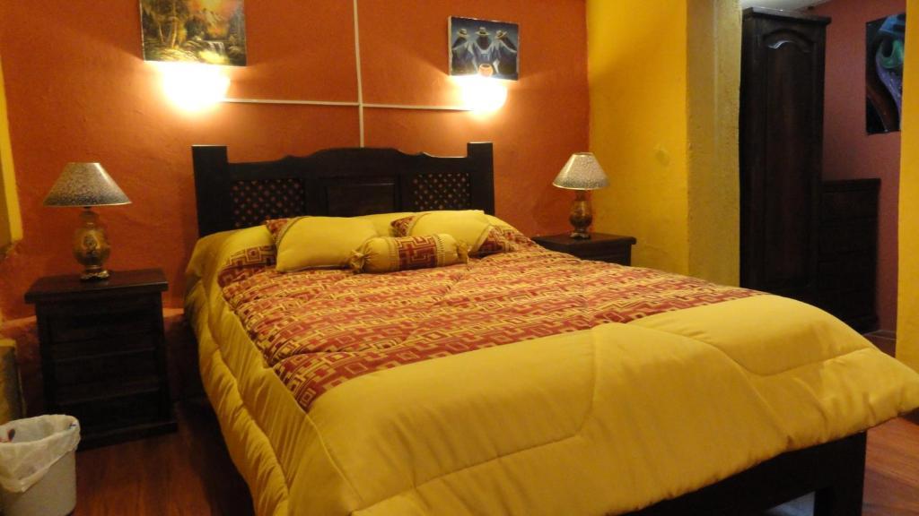 Hostal Del Piamonte Кито Екстериор снимка