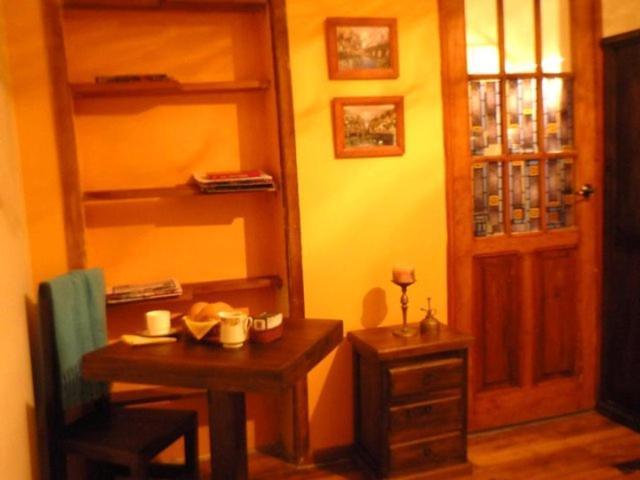 Hostal Del Piamonte Кито Екстериор снимка