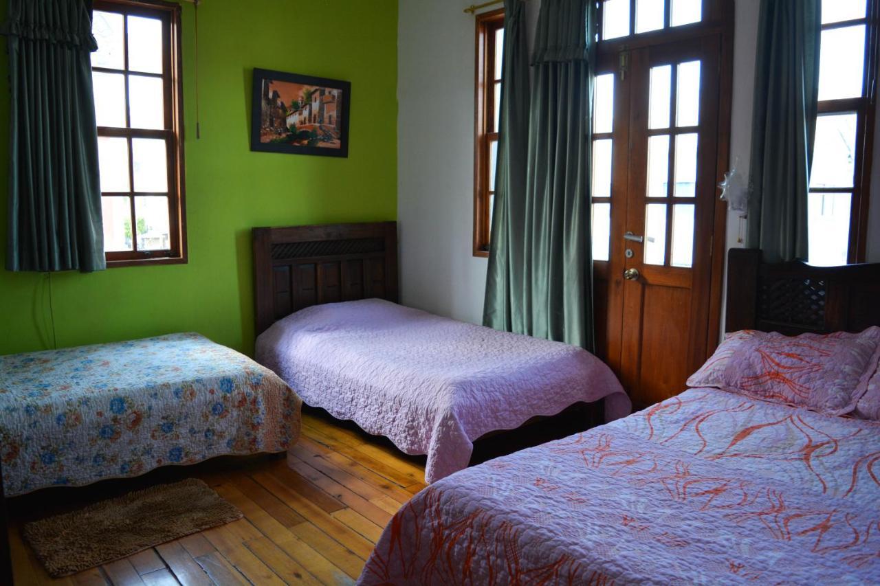 Hostal Del Piamonte Кито Екстериор снимка