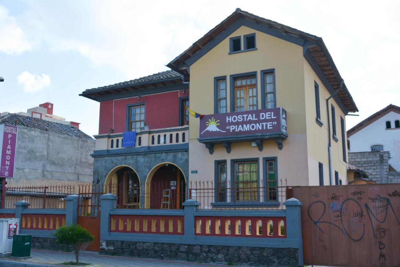 Hostal Del Piamonte Кито Екстериор снимка