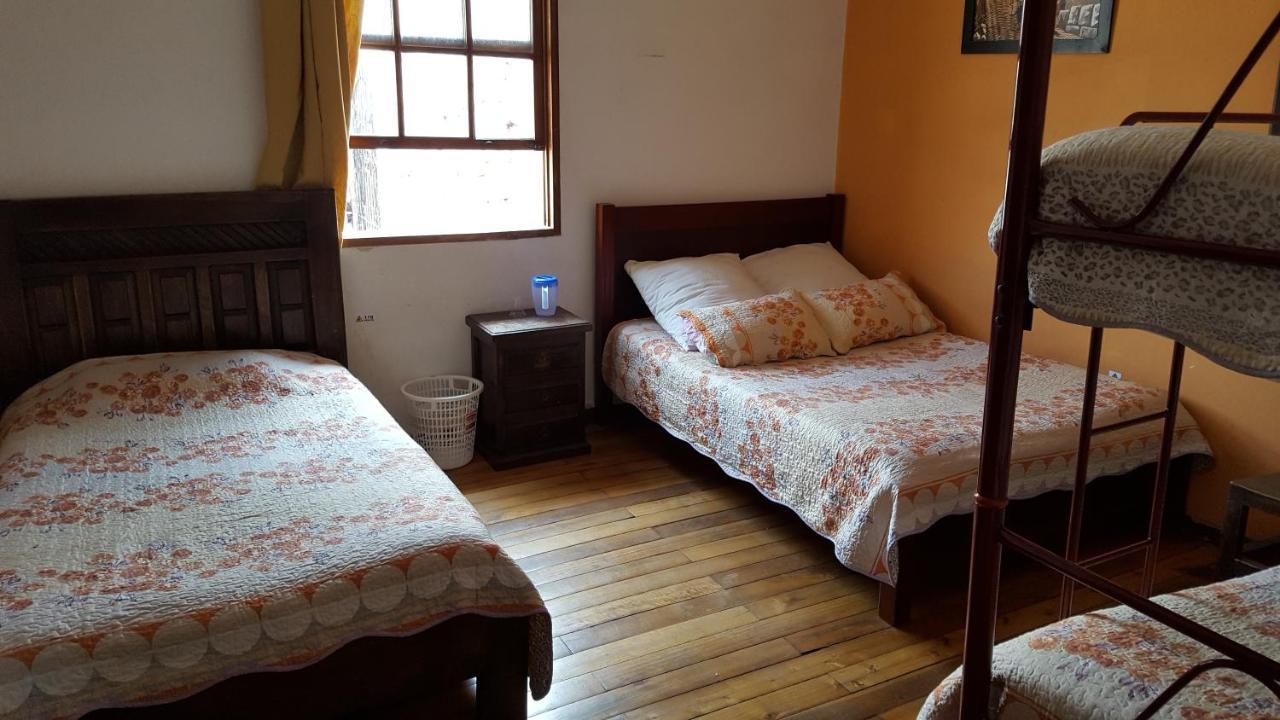 Hostal Del Piamonte Кито Екстериор снимка